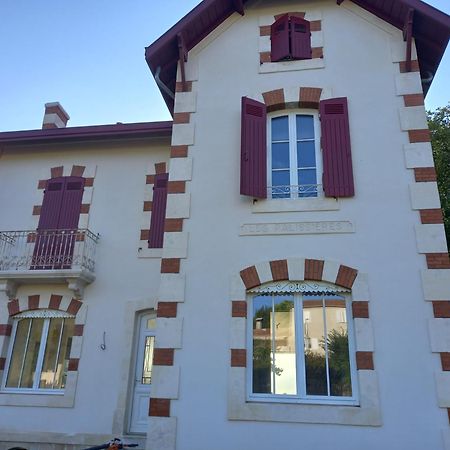 Les Palissieres - Chambres D'Hotes Mortagne-sur-Gironde Exterior photo