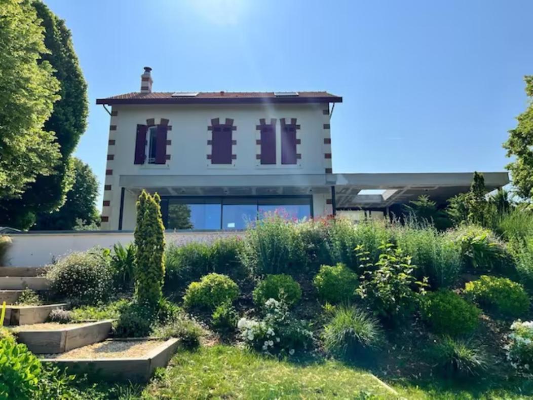 Les Palissieres - Chambres D'Hotes Mortagne-sur-Gironde Exterior photo
